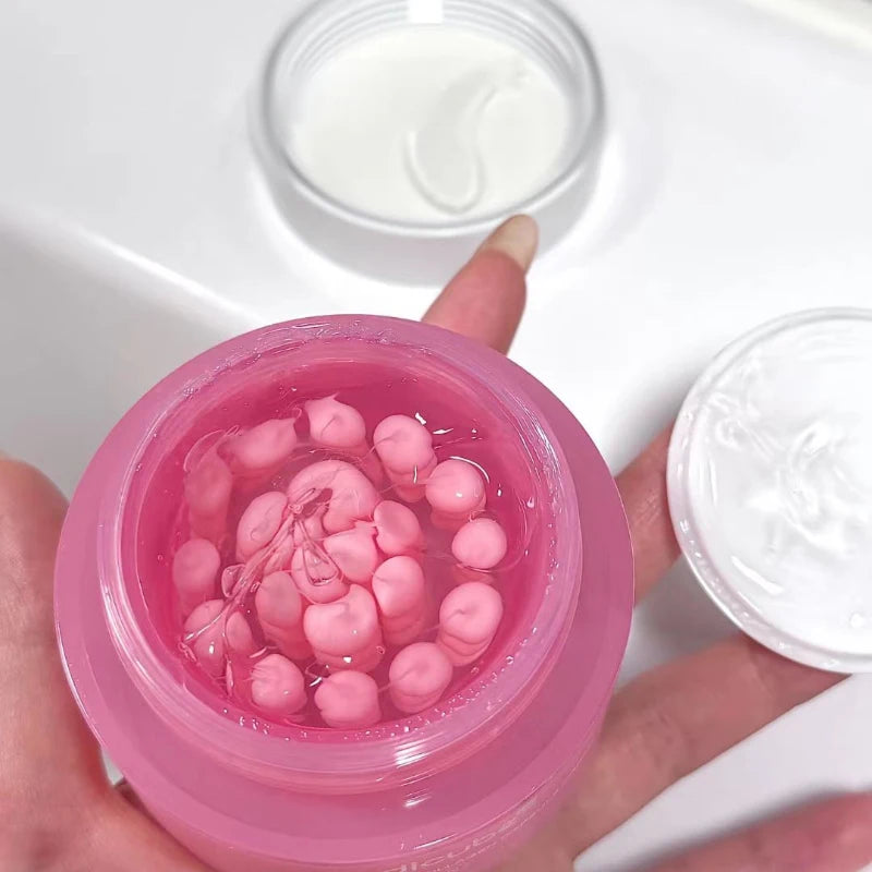 Nicotinamide Infiltrated Pink Collagen Capsule Cream A Facial Moisturizing Product Is Used for Anti-wrinkle And Moisturizing