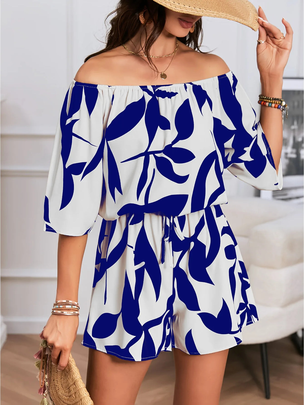1 piece of sexy one-shoulder summer jumpsuit, comfortable and soft fabric, simple and elegant style