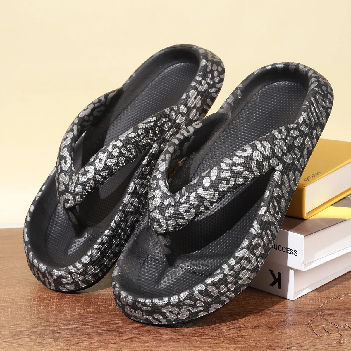 Summer Women Leopard Flip Flops Design Slippers Platform Clog Beach Sandals Casual Outdoor Slipper Indoor Shoes Couple 36-47
