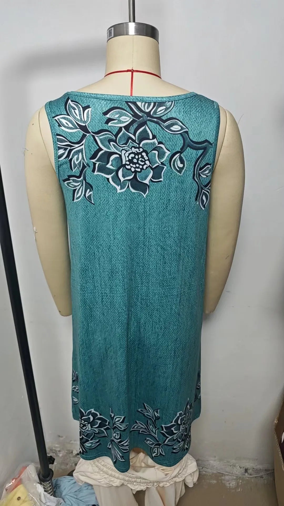 Women's Casual Summer Dress Sleeveless Loose Fit Round Neck Pullover Mid Length 3D Print for Women Beach Camping Hiking Outfit