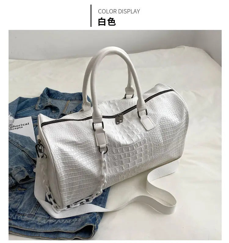 European / American Fashion Crocodile Pattern Embossed Large Capacity Portable Sports Travel Single Shoulder Crossbody Bag Trend