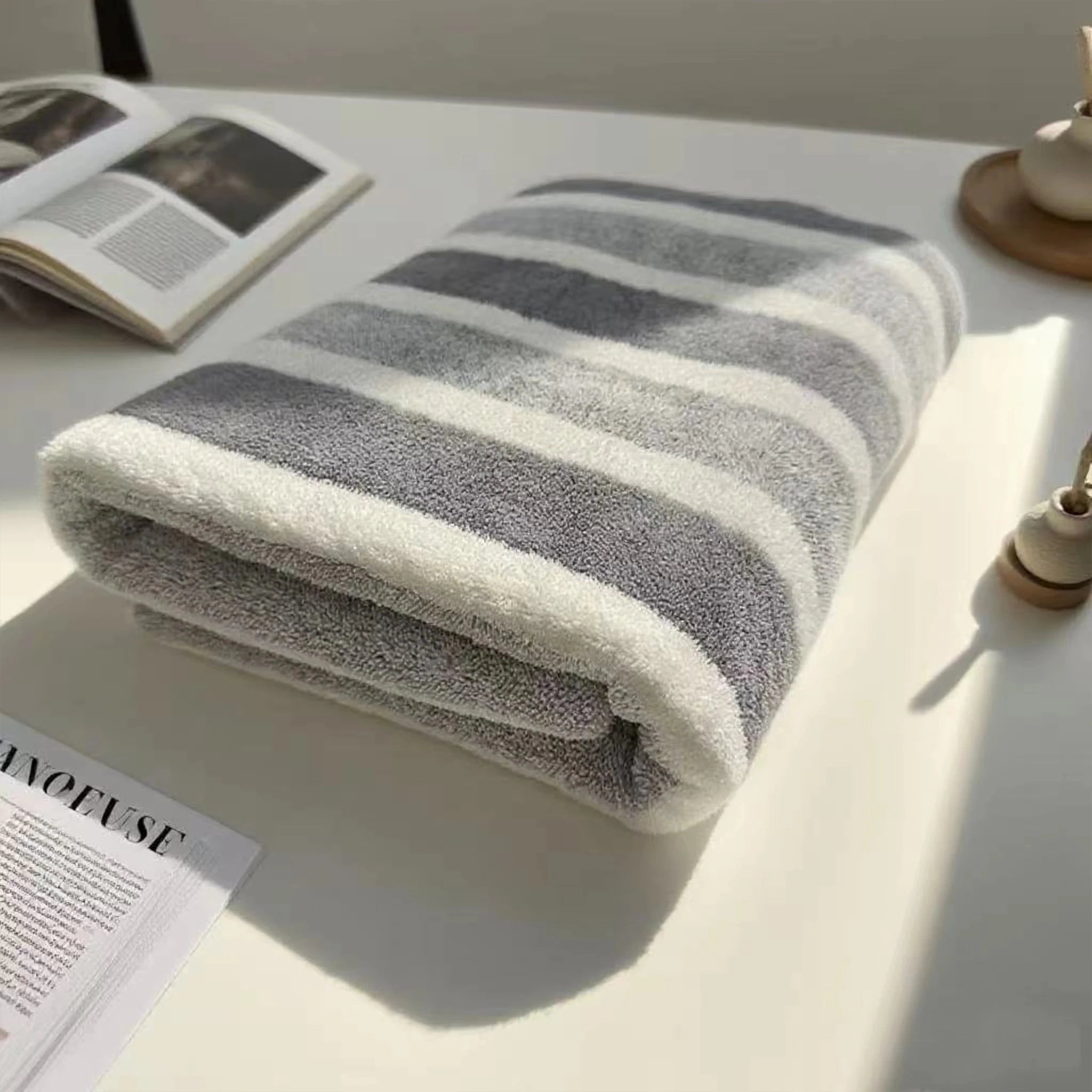 1 - pack thick bath towel, strong water absorption and quick drying, non shedding, durable - very suitable for families, beaches, - Beauty