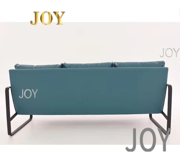 Modern Leather Sofa – Knock-Down Design