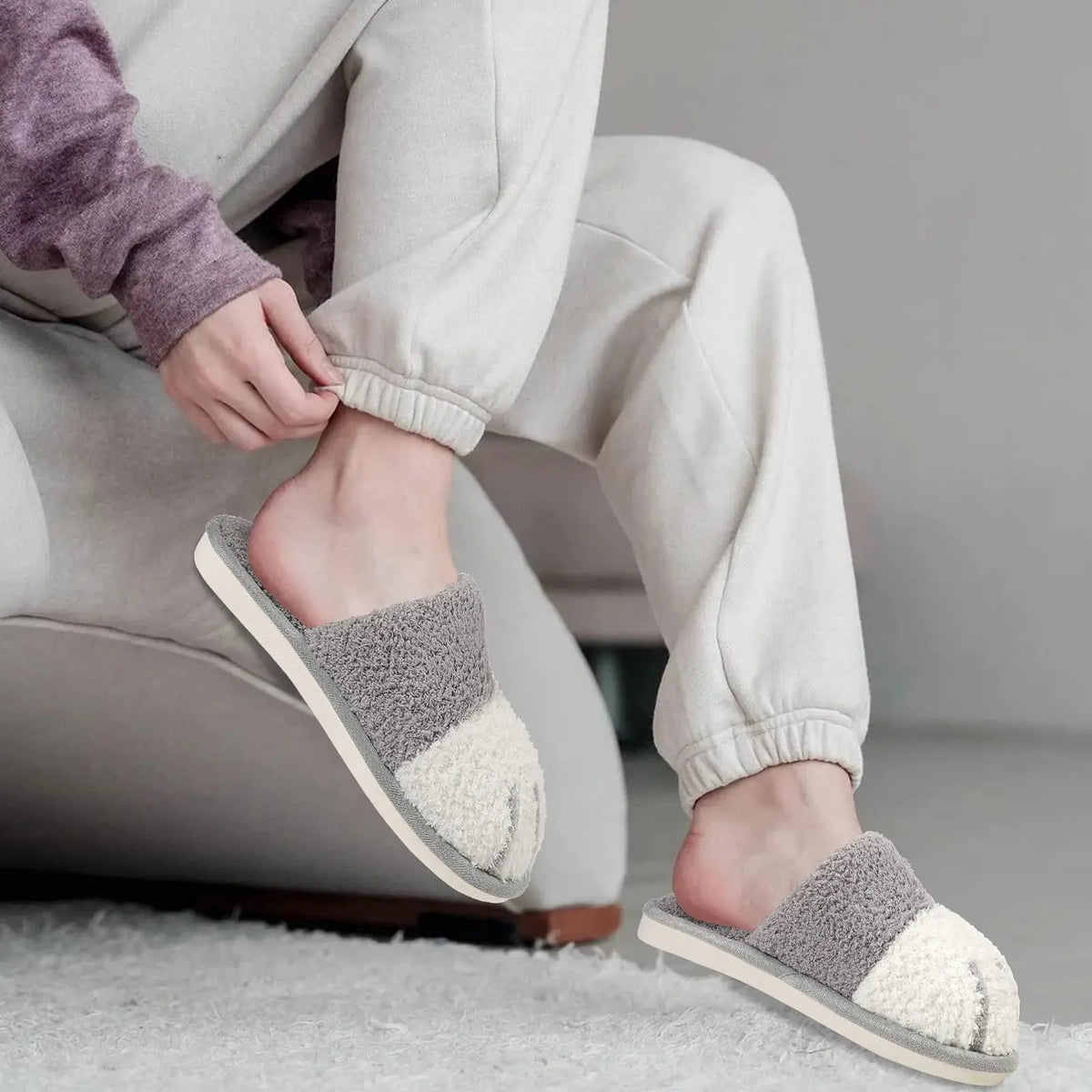 Crestar Women's Cat Paw Cozy Slippers Indoor Warm Gifts for Women Men with Memory Foam Trendy Cute Fuzzy Winter House Shoes