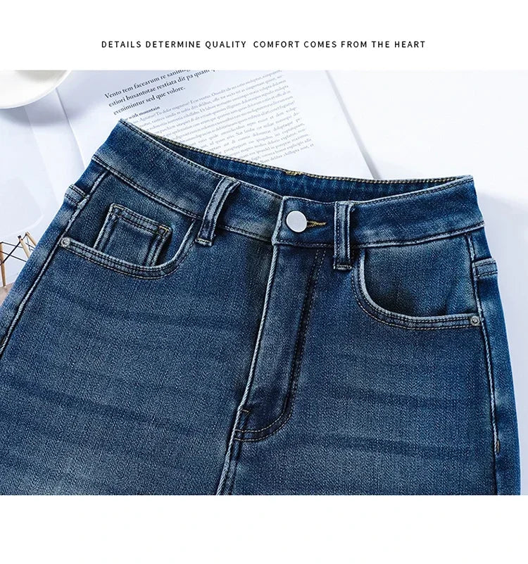 Winter Thickened Women's Mink Velvet Jeans Loose Straight Warm Soft Fleece Fashion Elastic High Waist Female Pants Black Blue
