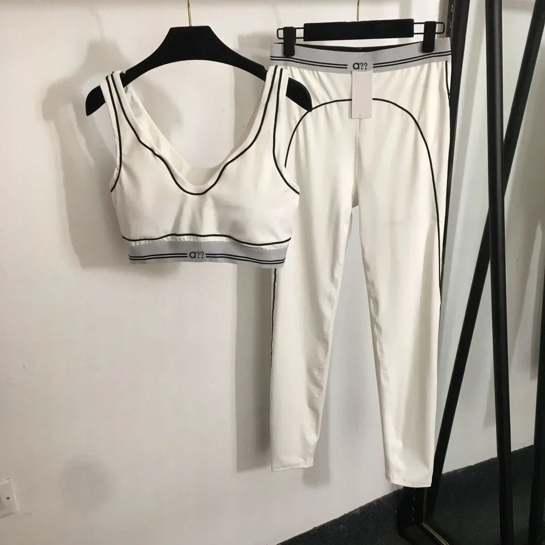 2026 Summer New Style Yoga Sports Outfit - Bandeau Top Stretchy Ankle-length Leggings