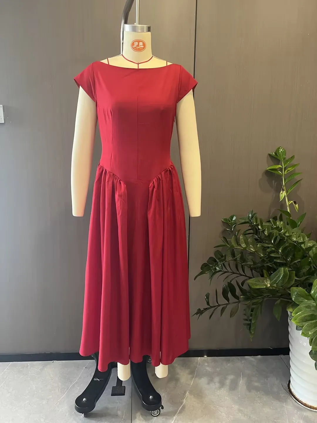 French Pure Lust Fashion Summer Dresses Women's Temperament Elegant Solid Color Slim High Waist Sleeveless Back Hollow Dress