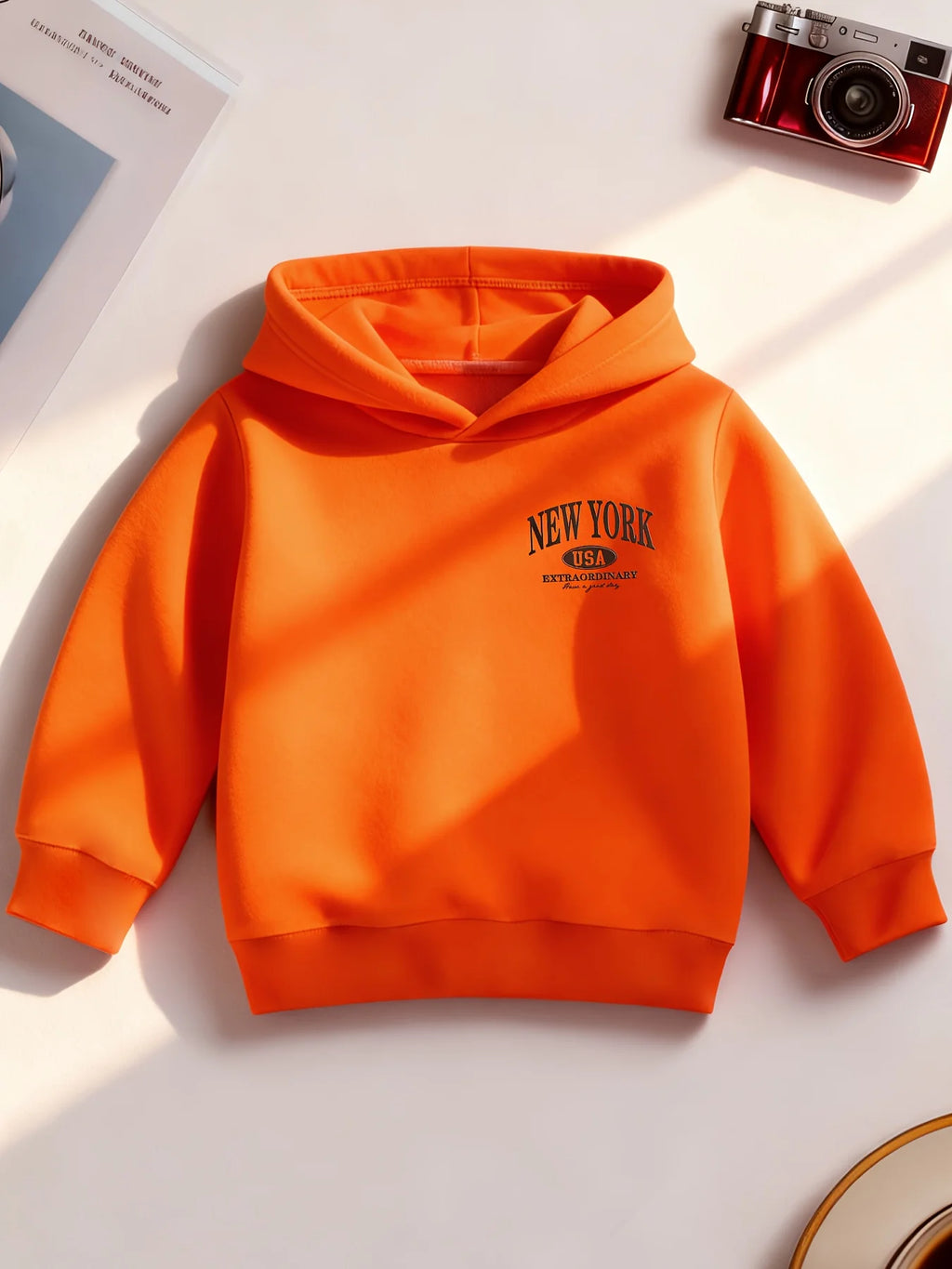 New American-style children's hoodie with New York print and American oval logoPerfect for fall/winter Christmas gifts for kids.