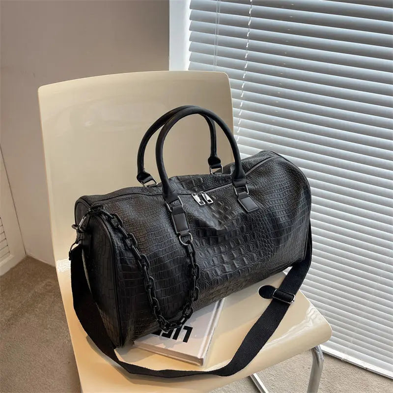 European / American Fashion Crocodile Pattern Embossed Large Capacity Portable Sports Travel Single Shoulder Crossbody Bag Trend