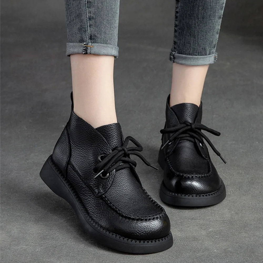 Leather Retro Ankle Boots Autumn Winter Lace Up High Top Women's Shoes Warm and Plush Short Boots Casual Non Slip Leather Shoes