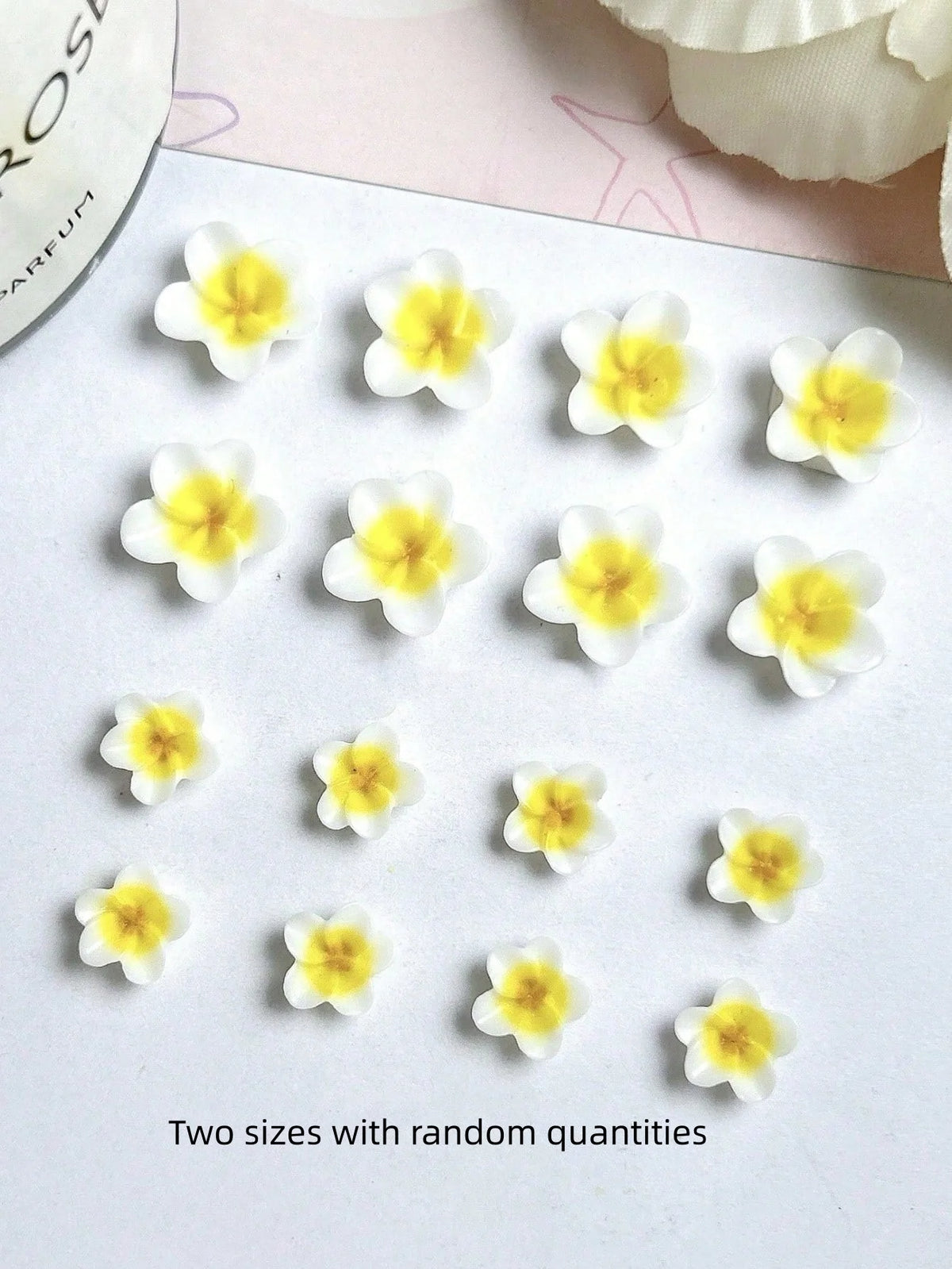 50pcs Kawaii Accessories Resin Nail Art Charms Cartoon Heart Nail Decorations Mixed Size Bulk Manicure Rhinestones Jewelry DIY