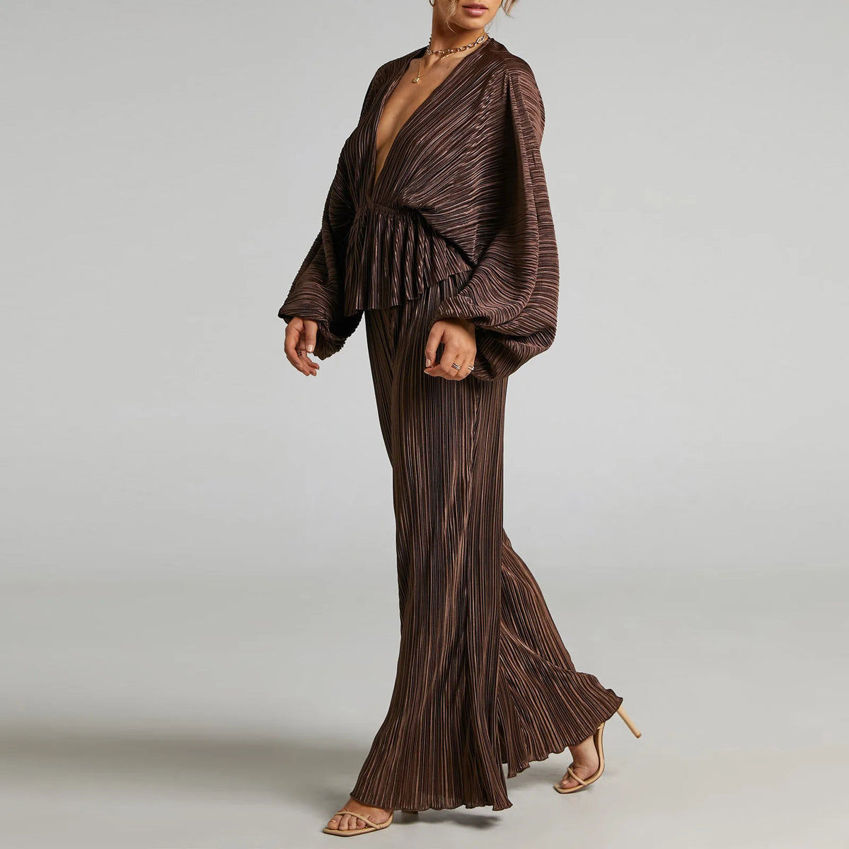 Women's Two Piece Set Deep V Neck Pleated Tops with Wide Leg Pants Stretchy Sexy Casual Outfit