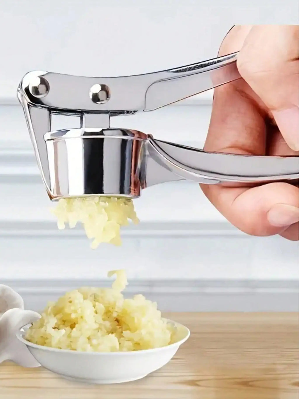 Professional Kitchen Tools Garlic Press High Qulity Crush Garlic Smooth-Handled Easy to Clean Fruit & Vegetable Crusher
