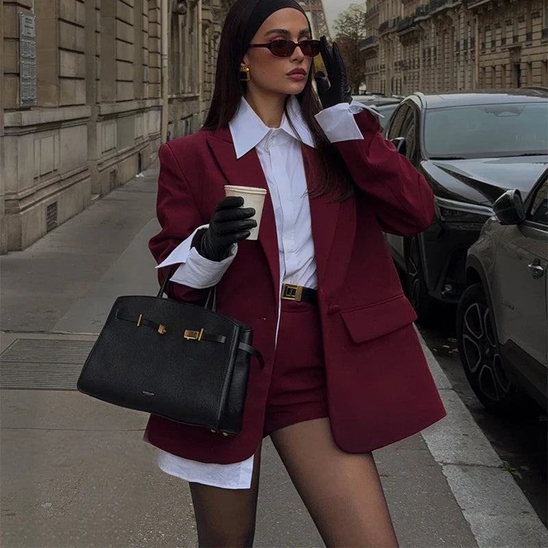Woman's elegant Wine red suit jacket chic Long sleeved shoulder coat 2026 Fashionable commuting outfits streetwear