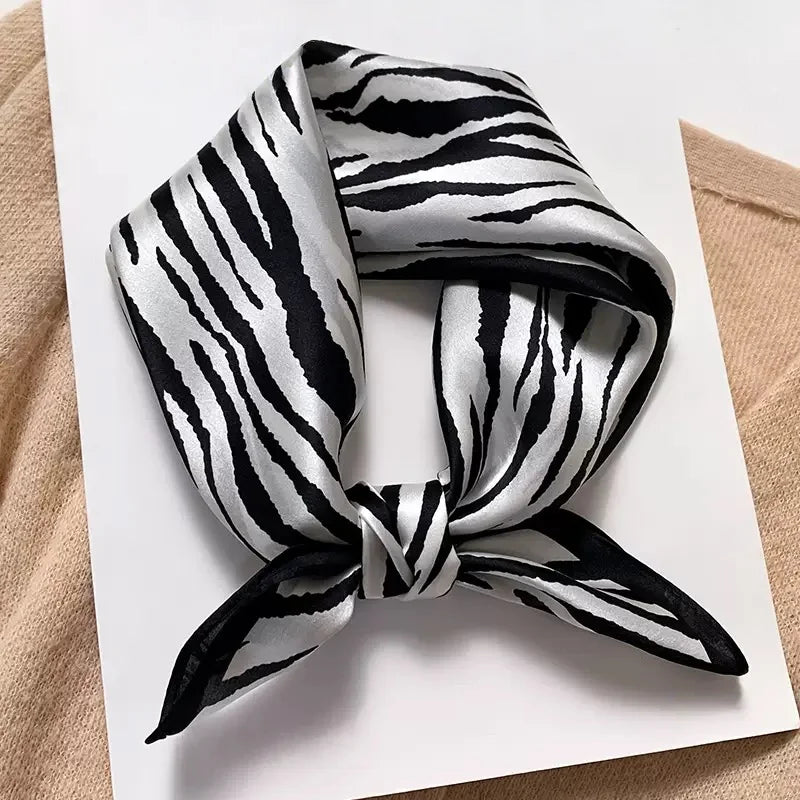 Nature Silk Neck Scarves Lady Foulard Lovely Strawberry Print 100% Real Silk Square Scarf for Women Bag Ribbon Hairband Kerchief