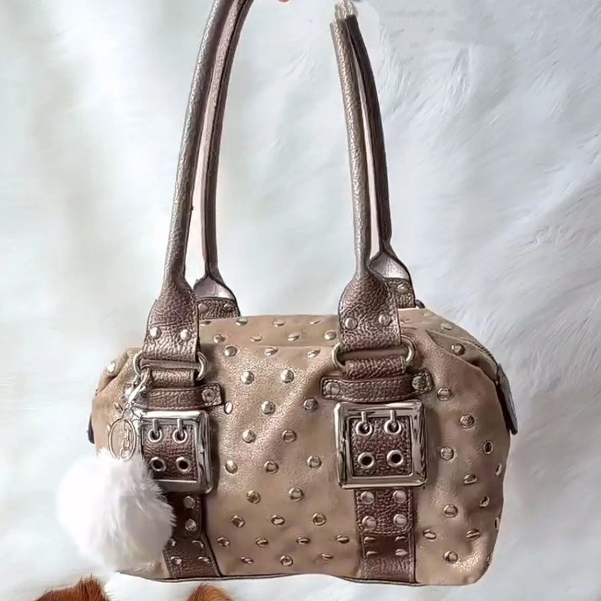 Korean Hot Girl Studded Y2K Tote Bag Women Polka Dot Leather Large Capacity Underarm Bag Ladies Retro Harajuku Handbag Chic 2026