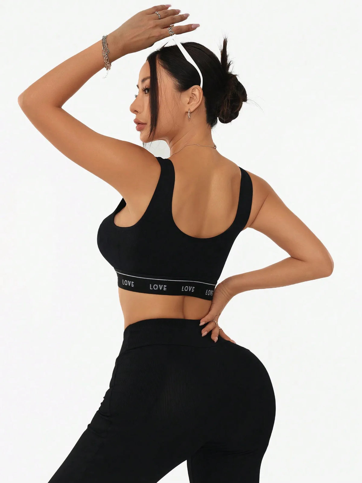 Women Ribbed U Neck Sports Bra Letter LOVE Print Band Mid Cutout Sleeveless Yoga Crop Top Gym Workout Fitness Tank Vest