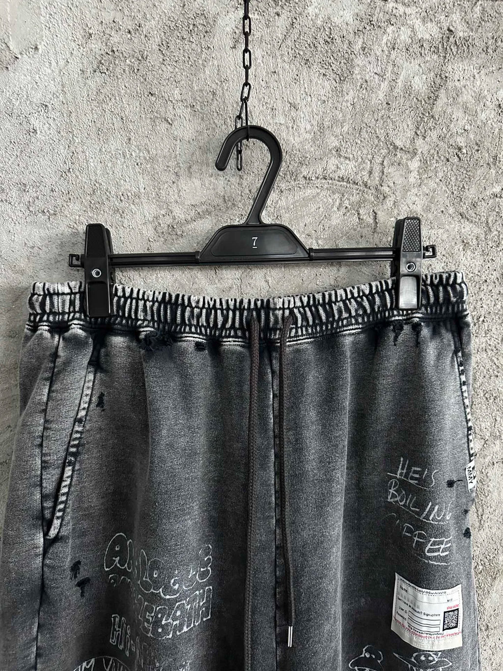 Vintage Washed Distressed Sweat Shorts Men Women Unisex American Streetwear Graffiti White Ink Digital Print Drawstring Elastic