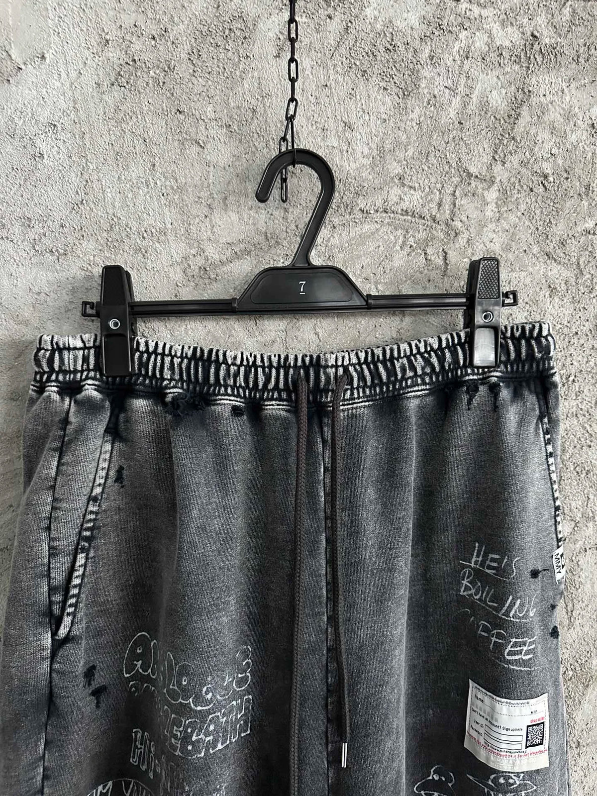 Vintage Washed Distressed Sweat Shorts Men Women Unisex American Streetwear Graffiti White Ink Digital Print Drawstring Elastic