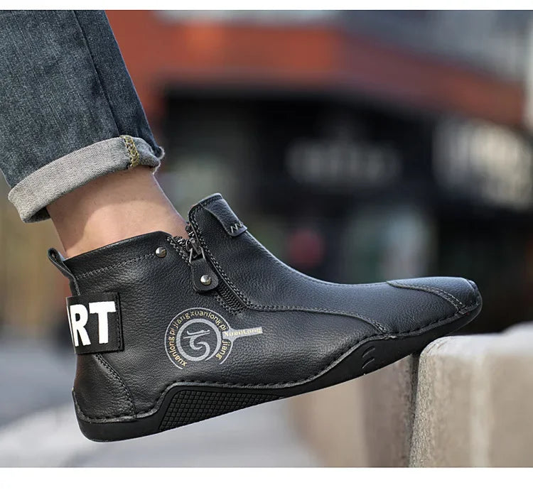 Autumn and Winter New Men's Short Boots  British Classic Retro Flat Bottom Cotton Shoes Outdoor Business Sports Casual Shoes