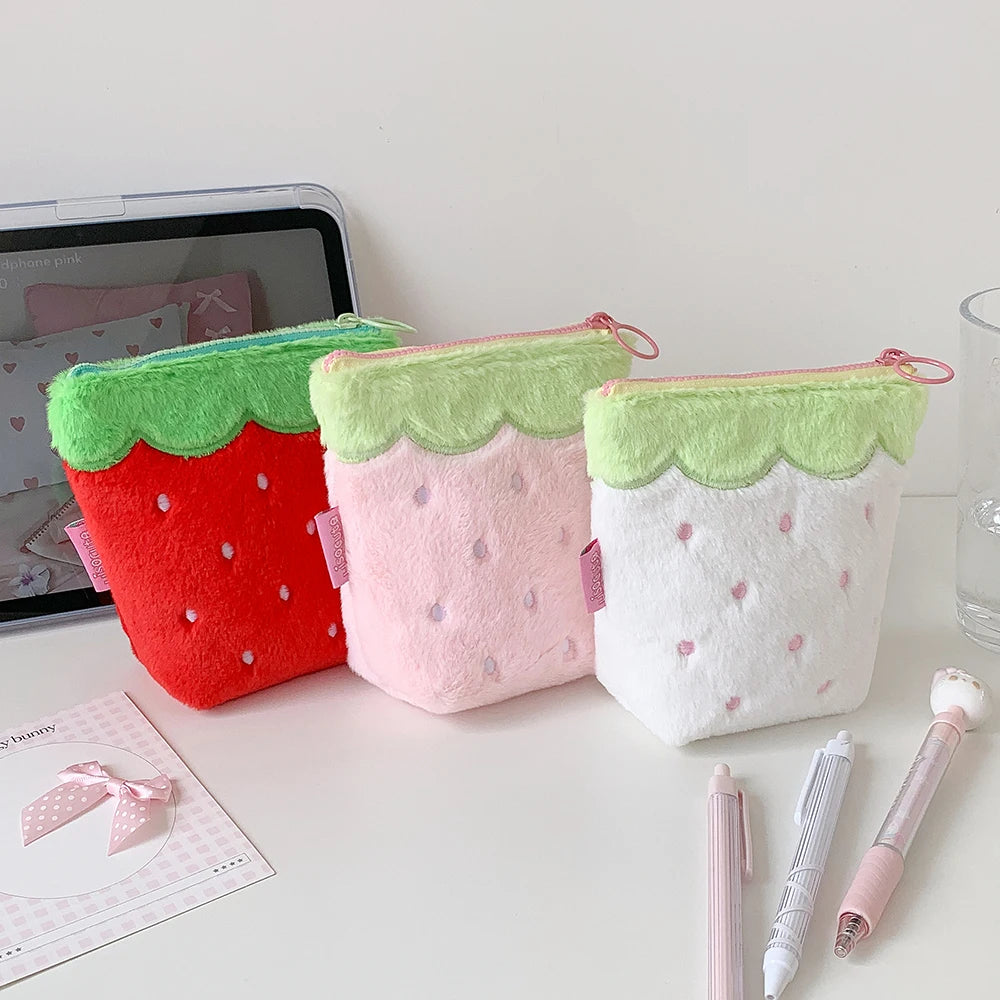 Sweet Cute Strawberry Zipper Plush Makeup Bag Fashion Girl Portable Large Capacity Travel Storage Lipstick bag Student Pen Bag