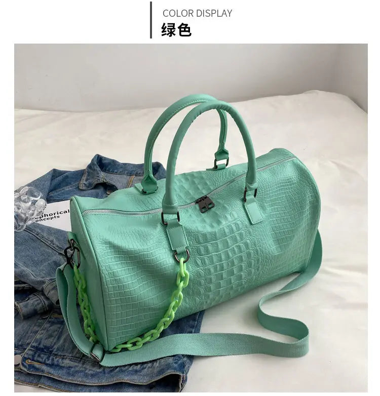 European / American Fashion Crocodile Pattern Embossed Large Capacity Portable Sports Travel Single Shoulder Crossbody Bag Trend