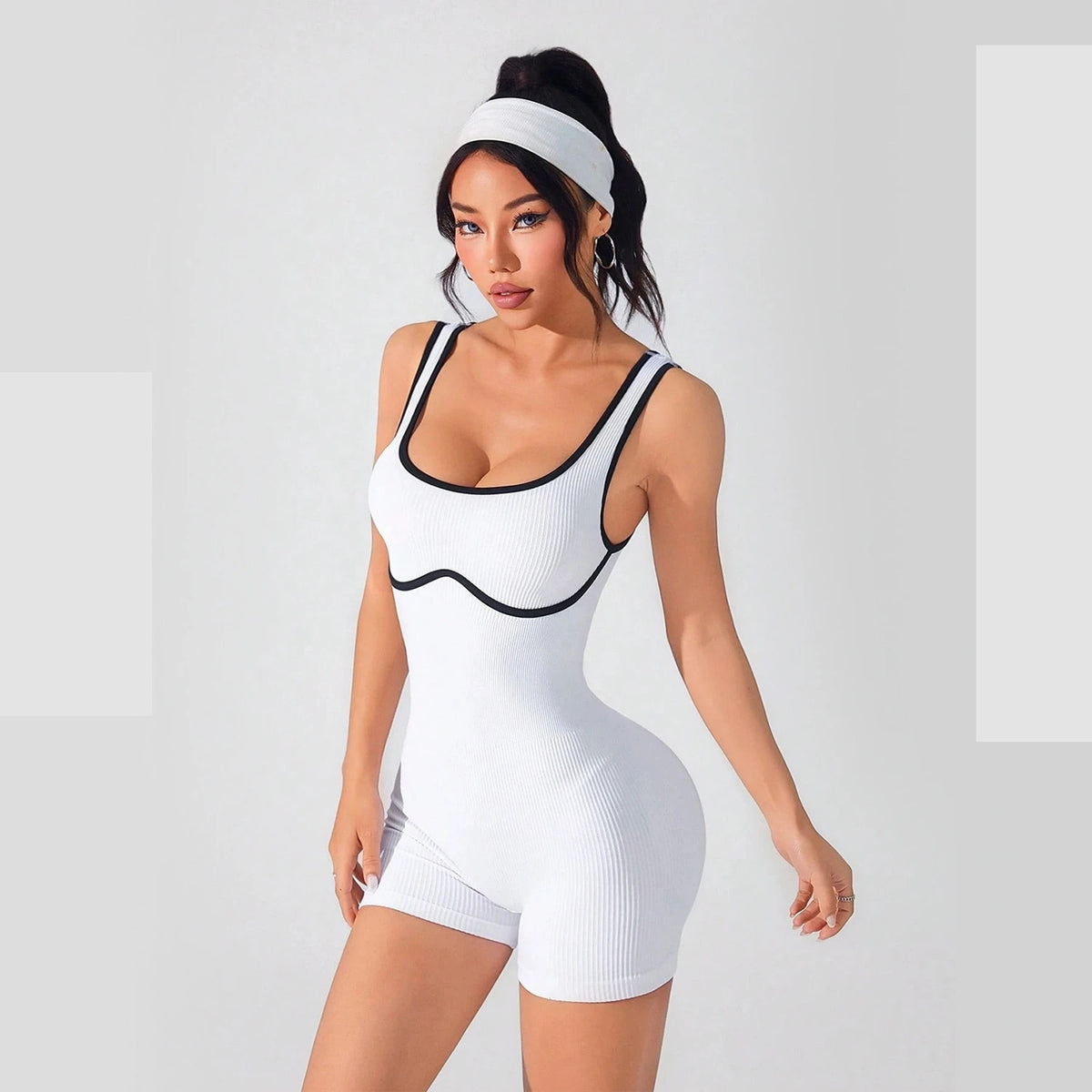 2026 Seamless Shoulder Strap Aerobatic Sport Outfit with Elastic Color Contrast One-Piece Yoga Set, Tight Back-Fitting One-Piece