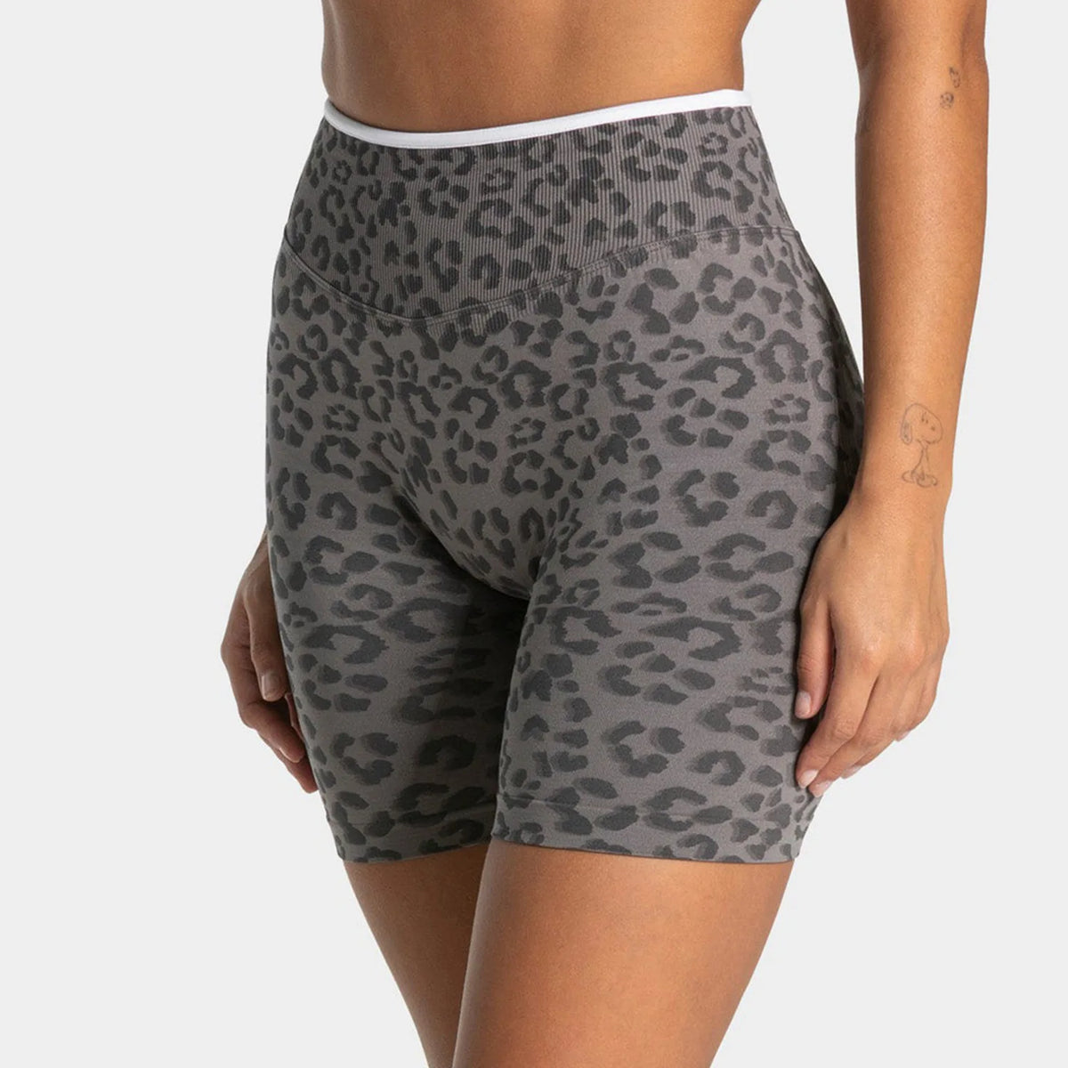 Womens Seamless Leopard Print High Waist Push Up Gym Fitness Running Workout Yoga Shorts Cycling Sports Short Tights Leggings