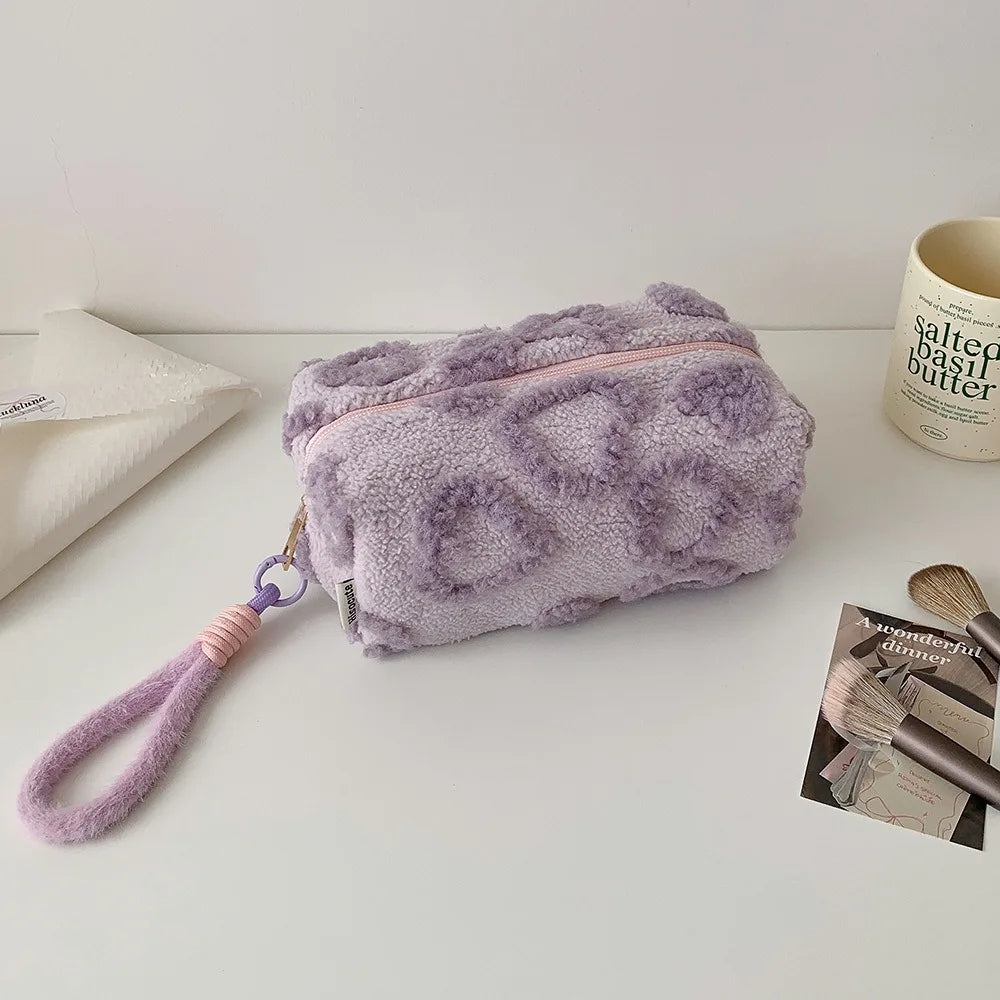 Ins Wind Plush Love Cosmetic Bag Outdoor Travel Tote Bag Girl Large Capacity Storage Bag Portable Toilet Bag