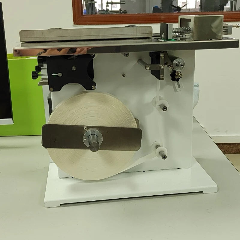 Factory Semi Automatic Right Angel Labeling Machine Manual Self Adhesive Corner Labeling Machine