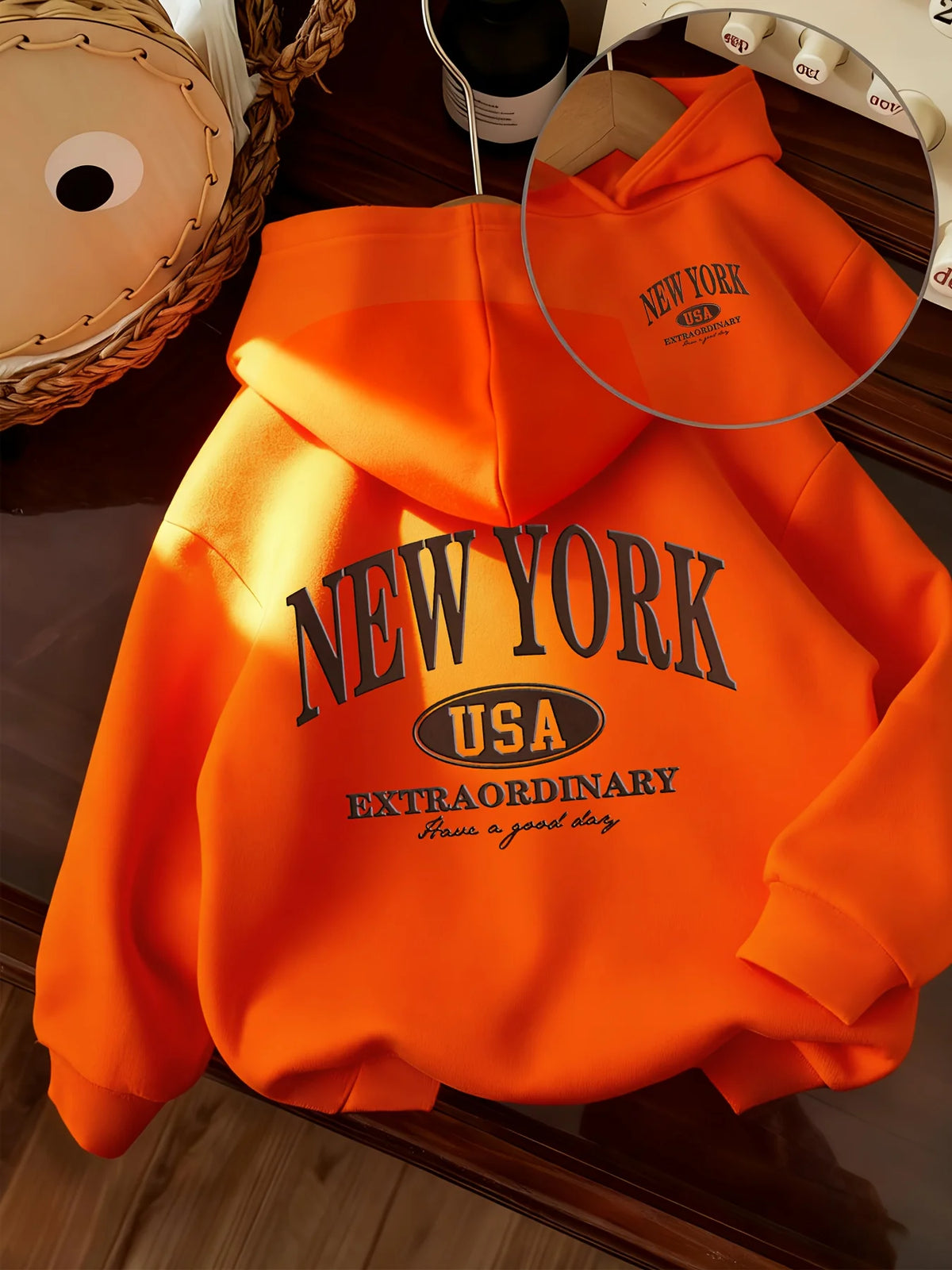 New American-style children's hoodie with New York print and American oval logoPerfect for fall/winter Christmas gifts for kids.