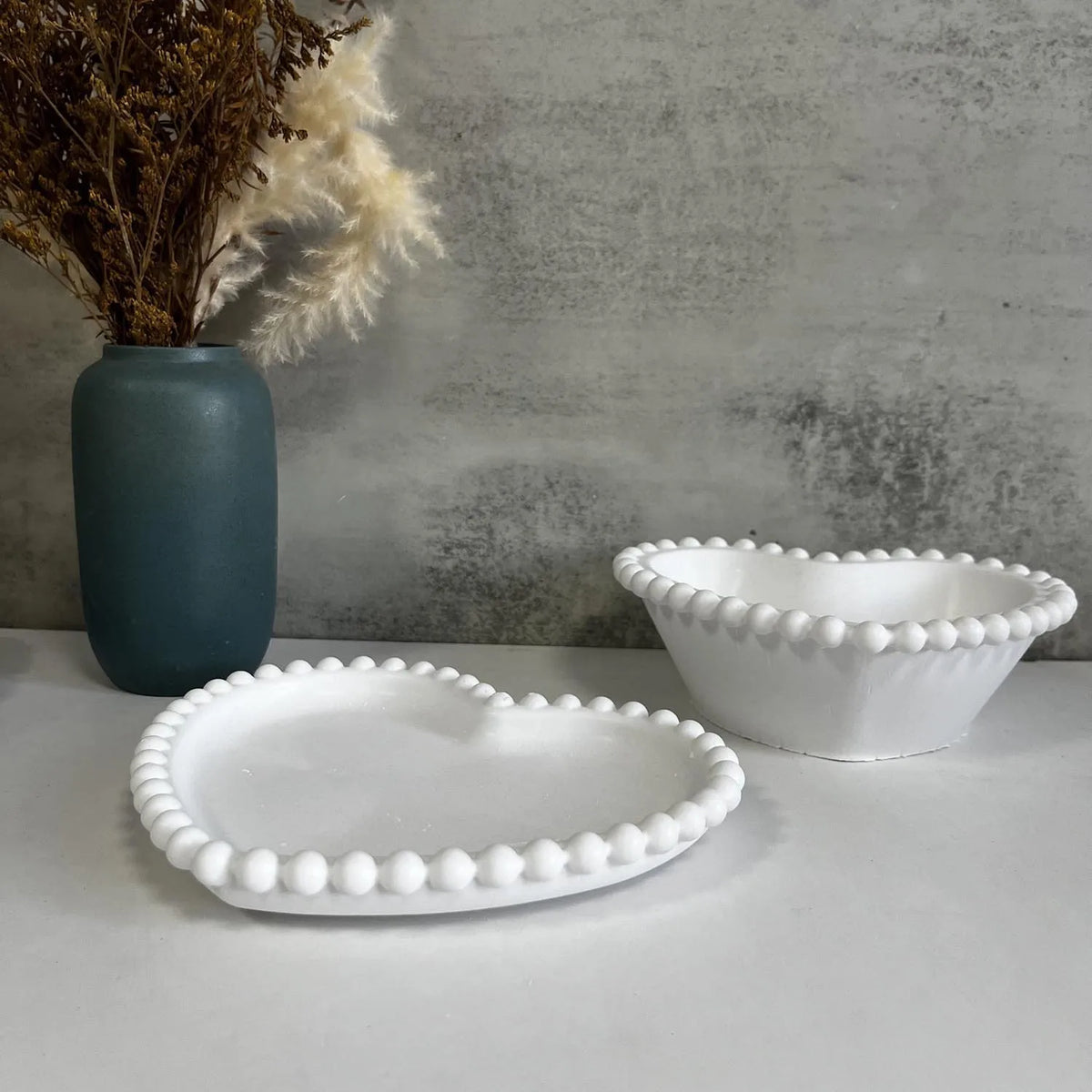 Silicone Mold for Heart-Shaped Polka Dot Plates,Heart-Shaped Candle Holders,Resin Casting Molds; Ideal for Valentine's Day Gifts