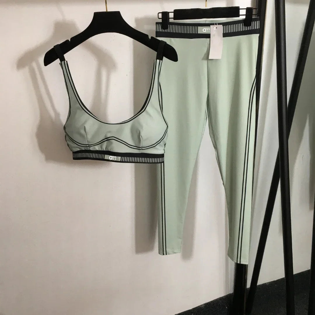 2026 Summer New Style Yoga Sports Outfit - Bandeau Top Stretchy Ankle-length Leggings