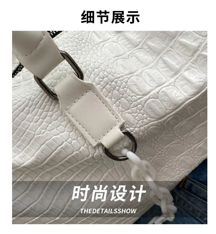 European / American Fashion Crocodile Pattern Embossed Large Capacity Portable Sports Travel Single Shoulder Crossbody Bag Trend