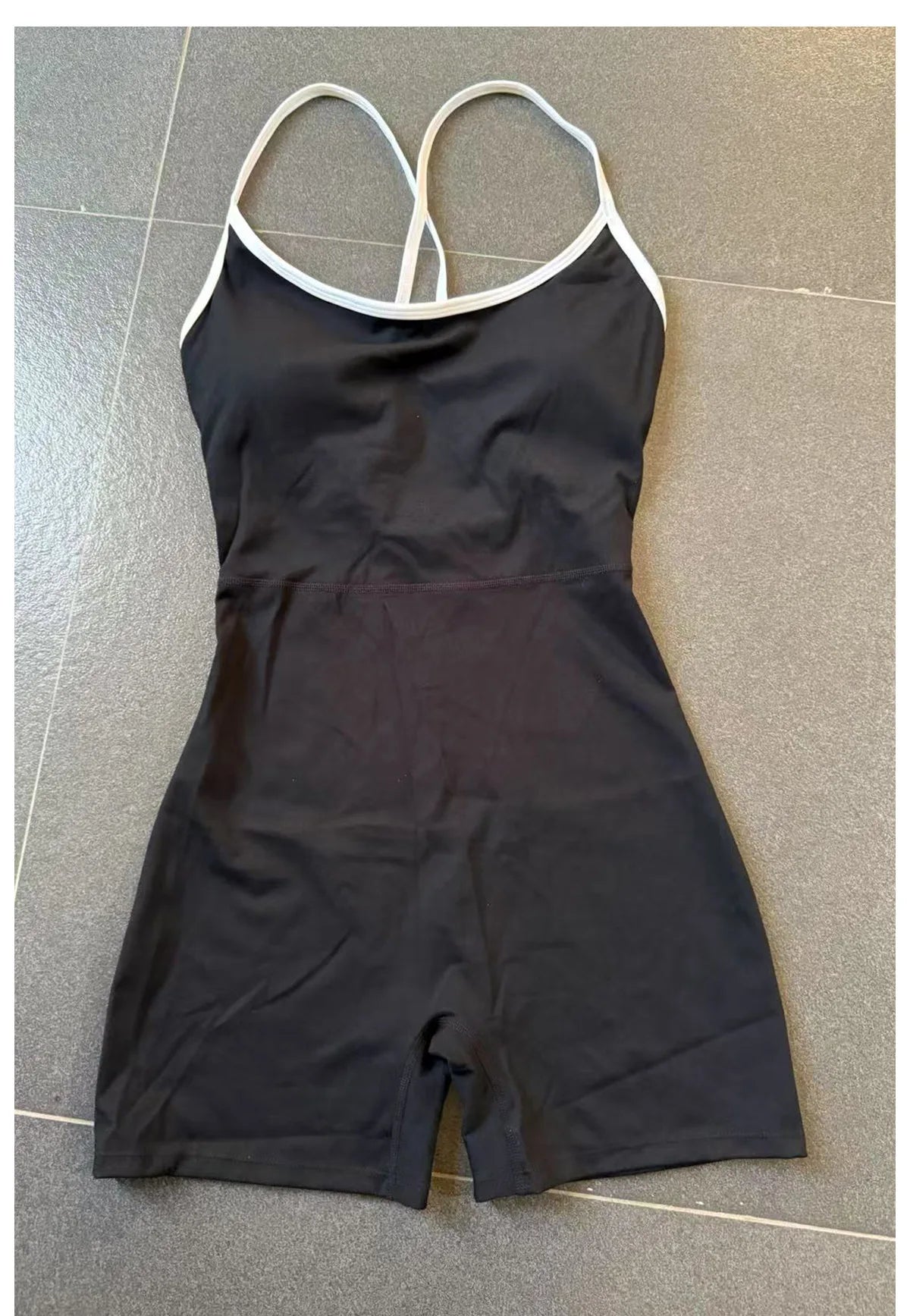 Summer Women's Sports Jumpsuit Shorts Cross Shoulder Straps Hip Lift Tight One-piece Yoga Set Outdoor Running Gym Fitness Suits