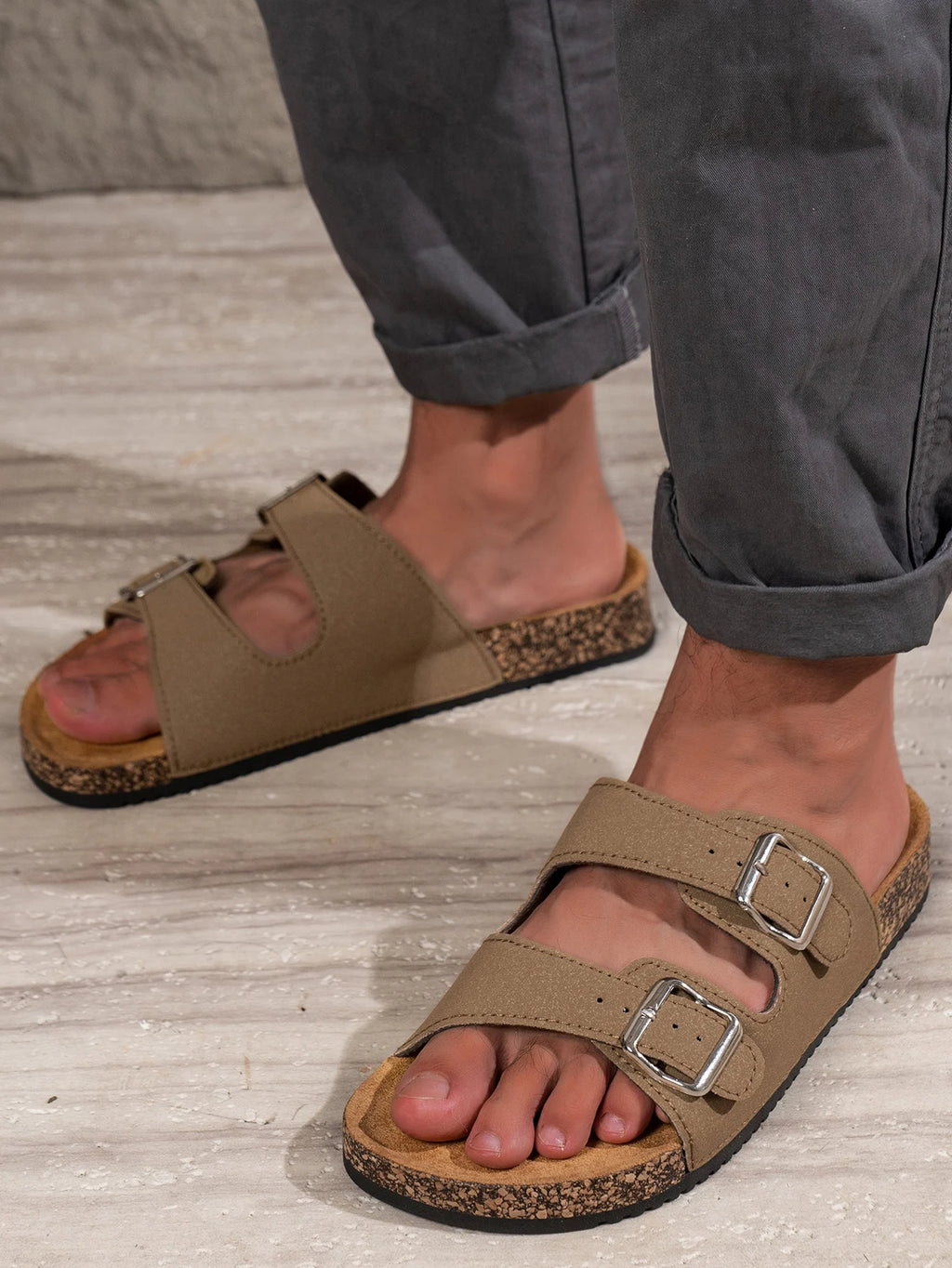 Men's Casual Simple Buckle Adjustable Pu Suede Upper Double-Bar Beach Slip-On Flat-Soled Outdoor Home Cork-Patterned Slippers
