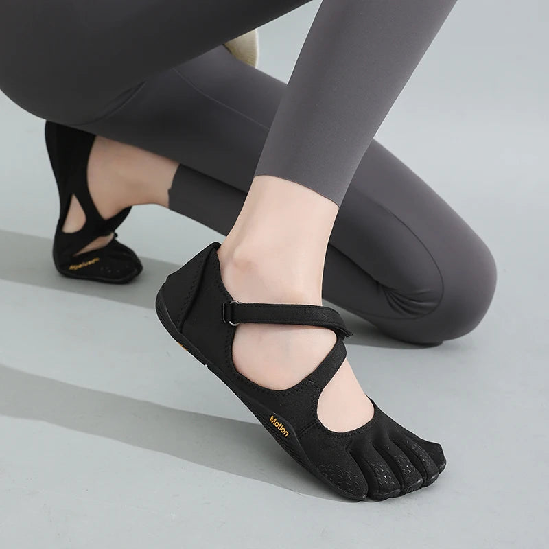 Women's Split Toe Aqua Shoes|Quick-Dry Non-Slip Water Socks for Yoga, Hiking, Beach&Pool|Lightweight Barefoot Pilates&Dance Shoe