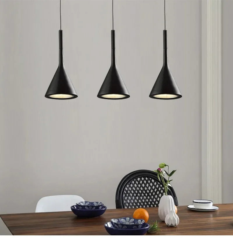 Nordic Personalized Colored LED Small Chandelier Bedroom Restaurant Kitchen Dining Desk Pendant Lamp Art Lighting Decor Fixture