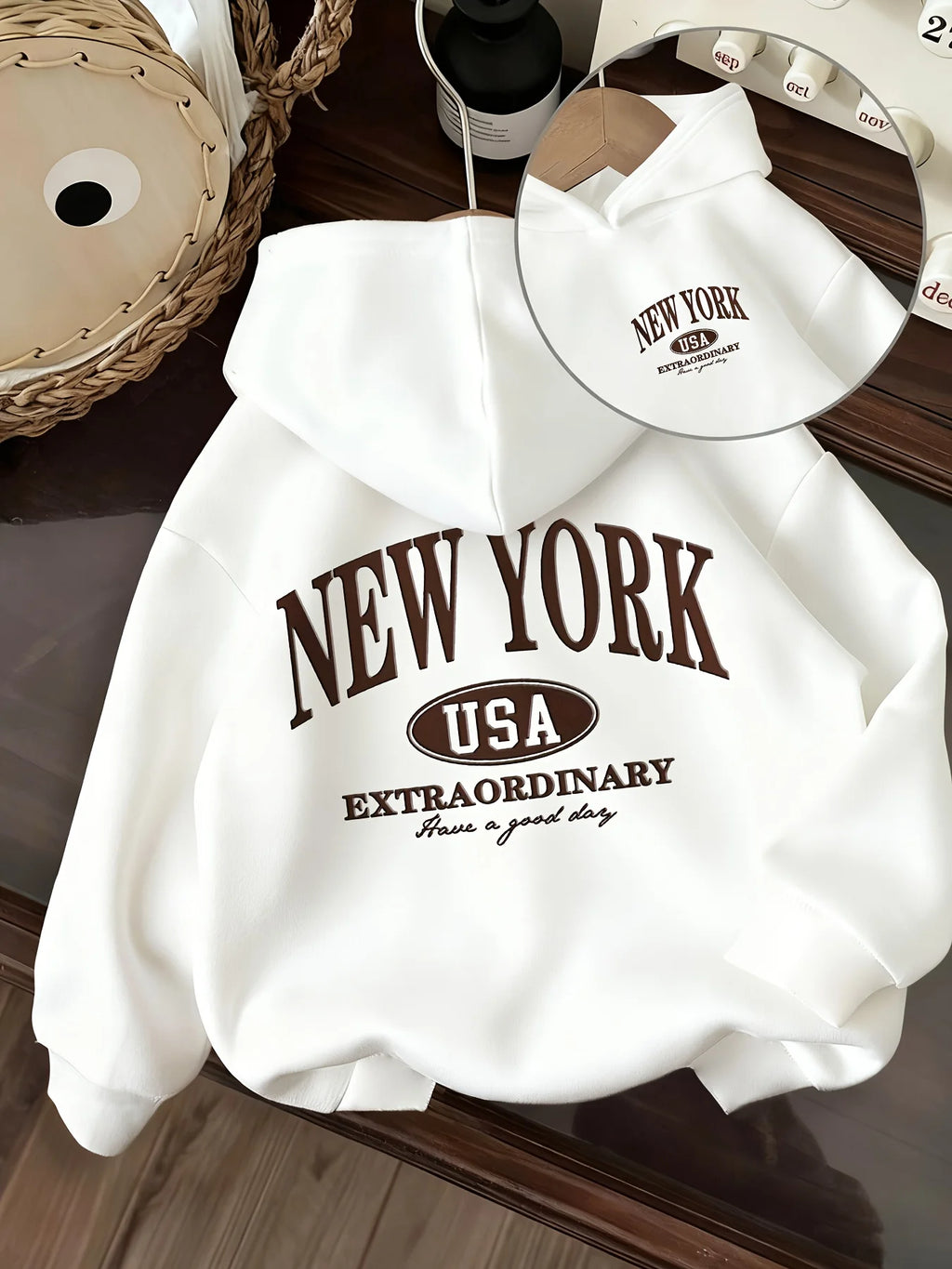 New American-style children's hoodie with New York print and American oval logoPerfect for fall/winter Christmas gifts for kids.