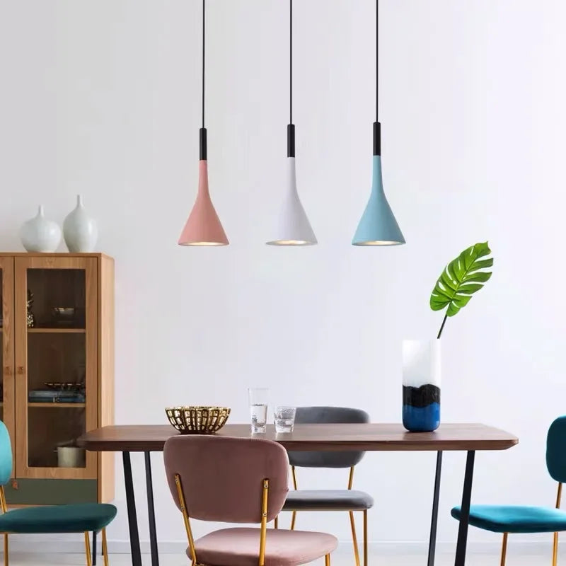 Nordic Personalized Colored LED Small Chandelier Bedroom Restaurant Kitchen Dining Desk Pendant Lamp Art Lighting Decor Fixture