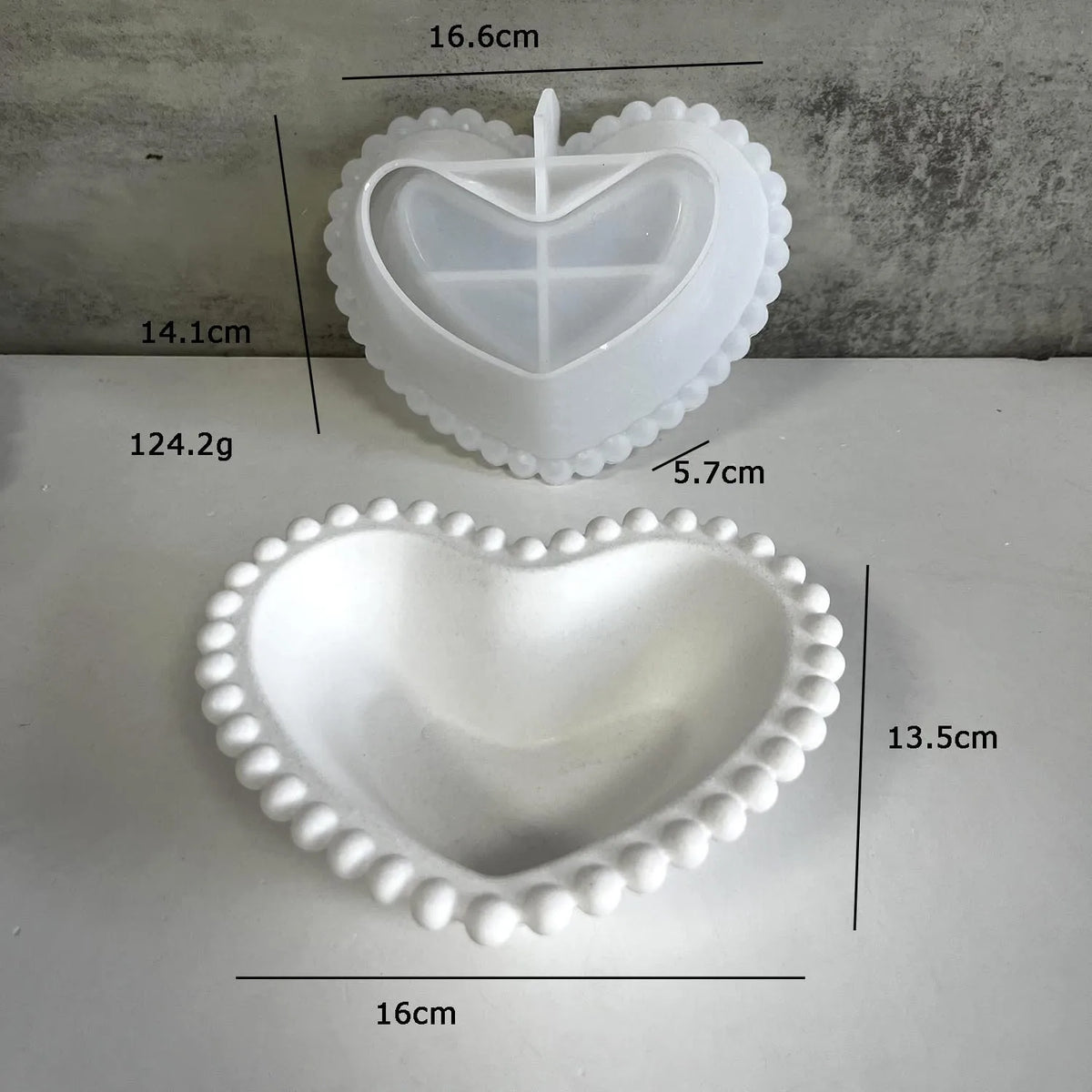 Silicone Mold for Heart-Shaped Polka Dot Plates,Heart-Shaped Candle Holders,Resin Casting Molds; Ideal for Valentine's Day Gifts