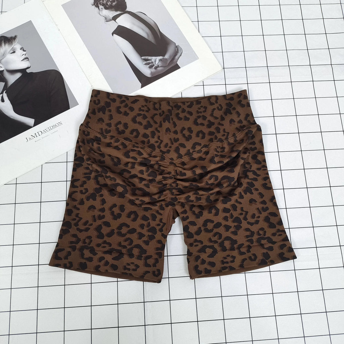 Women's High Waist Butt Lifting Yoga Biker Shorts New Leopard Print Slim Fit for Gym Workout Training