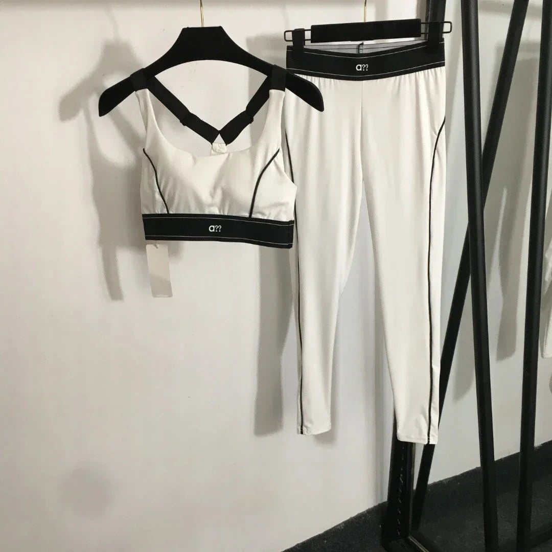 2026 Summer New Style Yoga Sports Outfit - Bandeau Top Stretchy Ankle-length Leggings