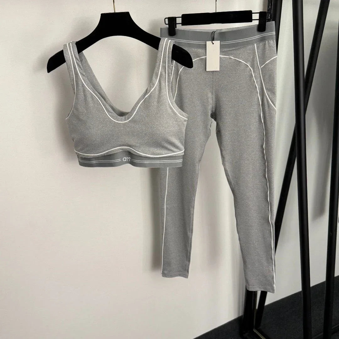 2026 Summer New Style Yoga Sports Outfit - Bandeau Top Stretchy Ankle-length Leggings
