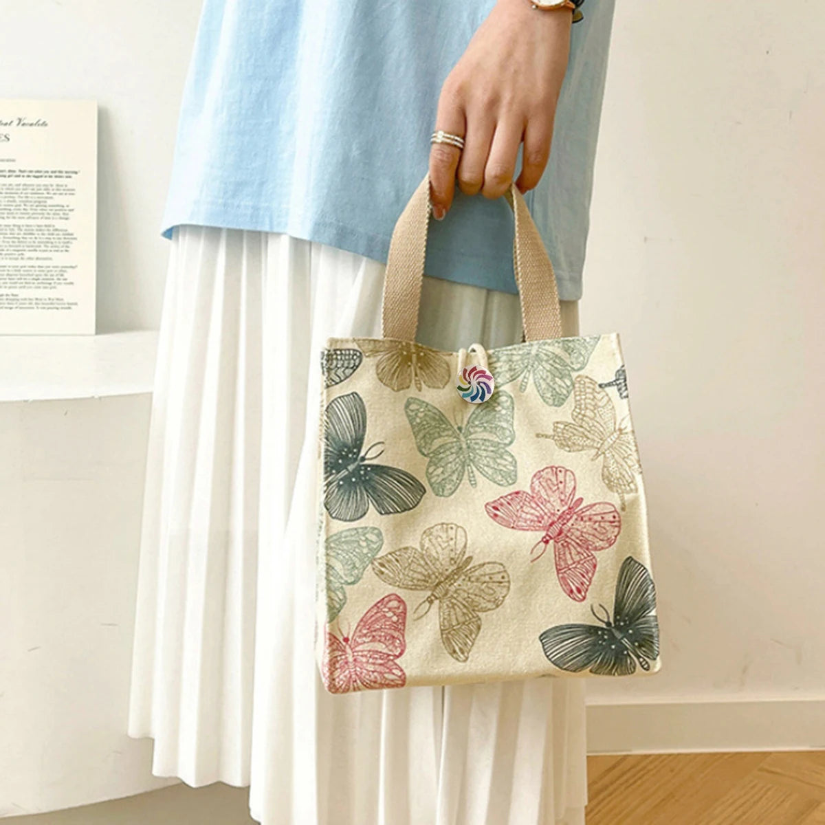 White Canvas Fashion Delicate Random Butterfly Print Portable Bento Bag Fashion Handbag Tote Bag One Pack