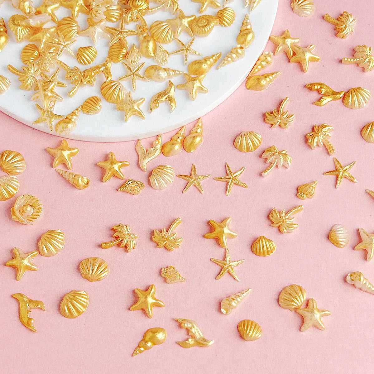 50pcs Kawaii Accessories Resin Nail Art Charms Cartoon Heart Nail Decorations Mixed Size Bulk Manicure Rhinestones Jewelry DIY
