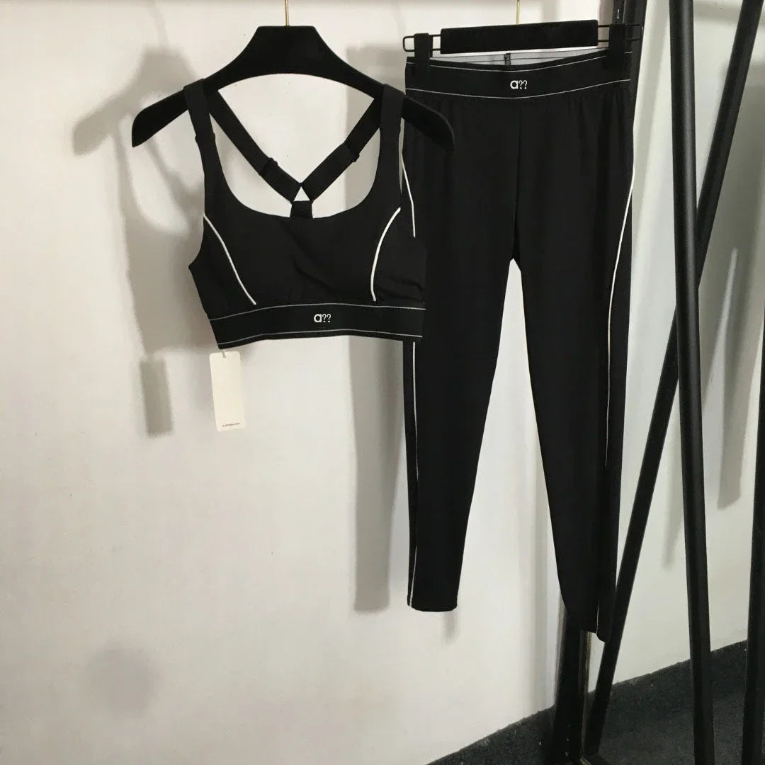2026 Summer New Style Yoga Sports Outfit - Bandeau Top Stretchy Ankle-length Leggings