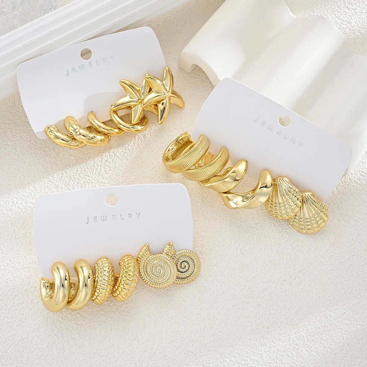 18 Pcs Vintage Gold Plated Ocean Earring Set Starfish Shell Conch Textured Hoop Earrings for Women Summer Beach Fashion Jewelry